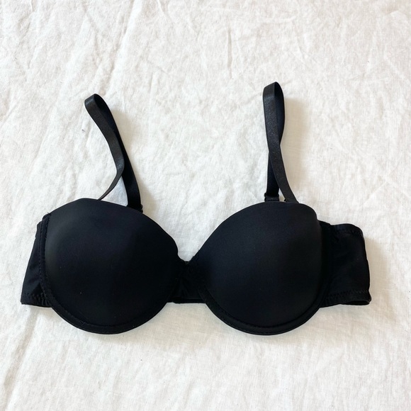 Carisma Black Strapless / Convertible Bra - Picture 2 of 10